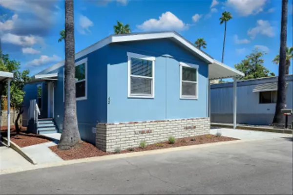 Lakeside, CA 92040,13594 Highway 8 Business ##42