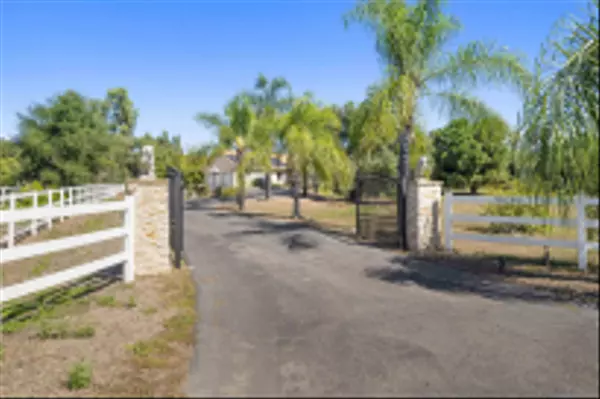 Valley Center, CA 92082,30780 Cool Valley Ranch Lane