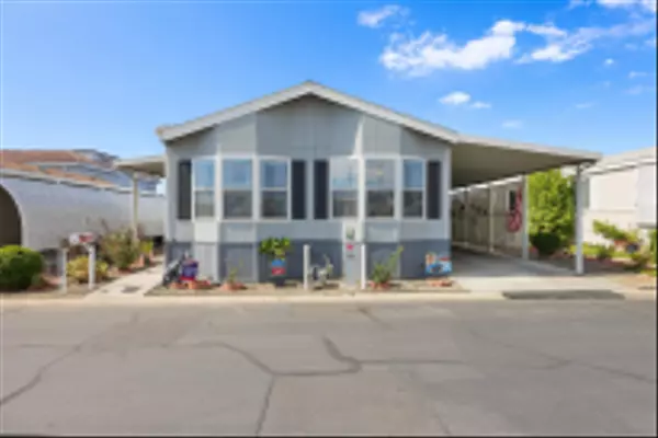 Escondido, CA 92027,2280 E Valley Parkway Space 152