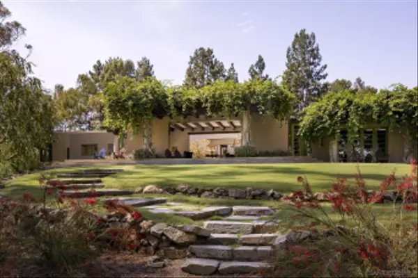 Rancho Santa Fe, CA 92067,17268 El Vuelo