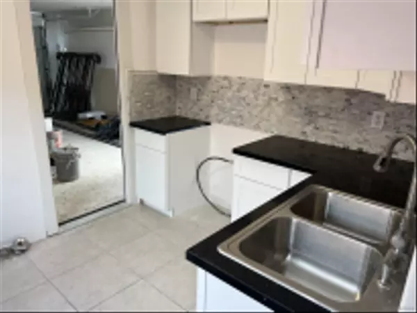 Spring Valley, CA 91977,937 Banock St