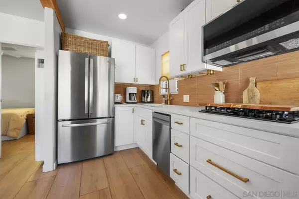 San Diego, CA 92107,5027 Lotus Street