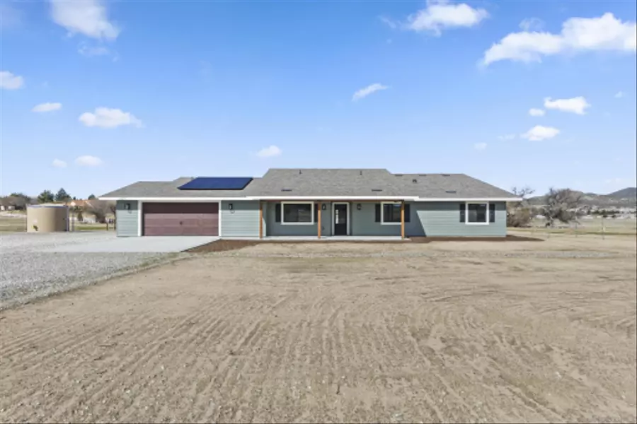 41879 S Indian Hill Trail, Aguanga, CA 92536