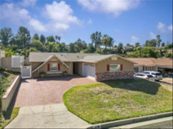 West Covina, CA 91791,1718 E Autumn