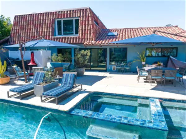 7600 Primavera Way, La Costa, CA 92009