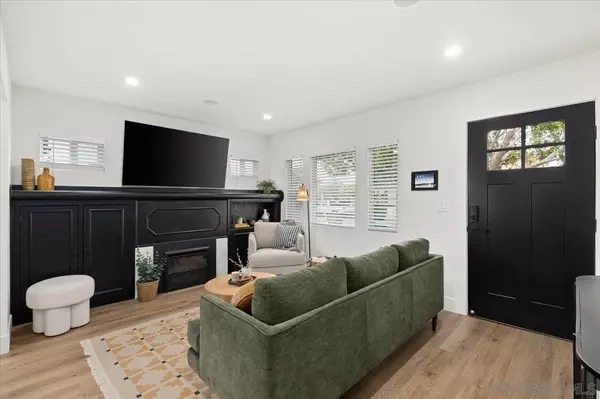 San Diego, CA 92105,3711 Landis St