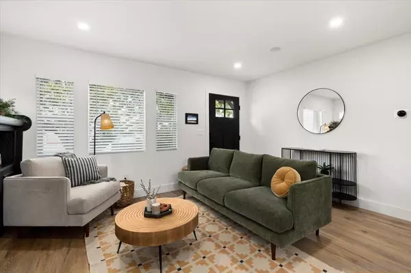 San Diego, CA 92105,3711 Landis St