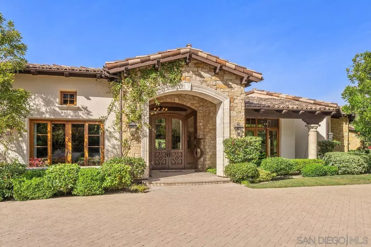Rancho Santa Fe, CA 92067,5022 El Mirlo