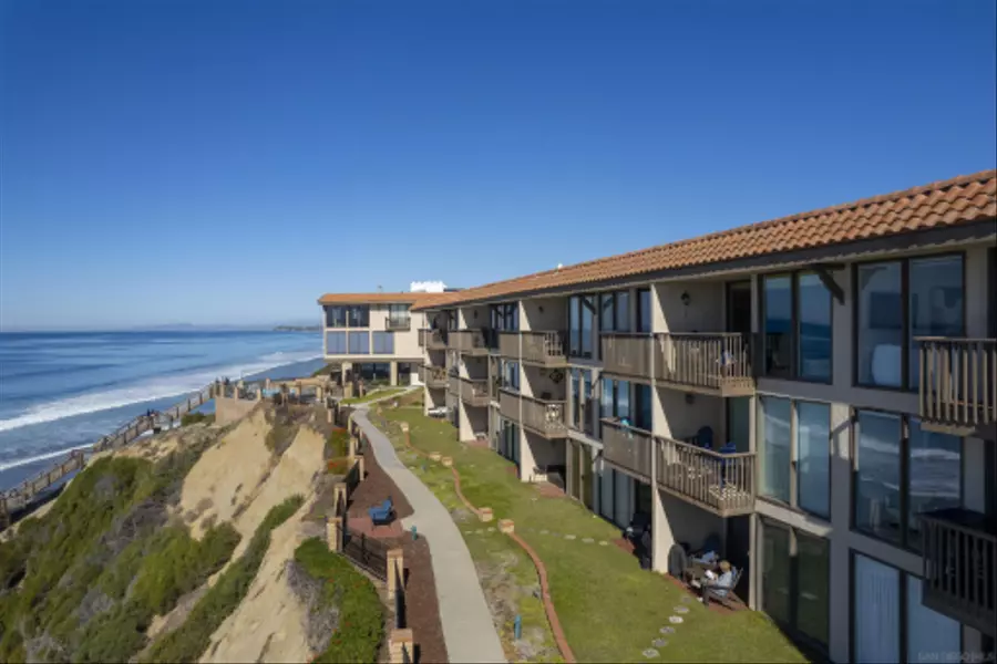 190 Del Mar Shores Ter #44, Solana Beach, CA 92075
