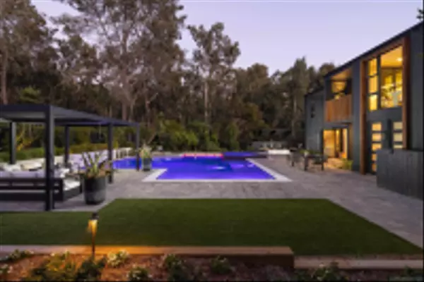 Del Mar, CA 92014,4954 Sun Valley Rd