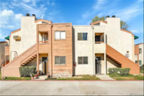 Bonita, CA 91902,2920 Briarwood Rd. #D11