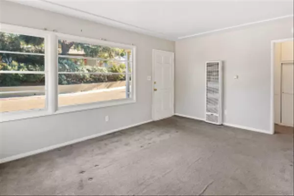 La Mesa, CA 91941,8494-98 Hillcrest Ave