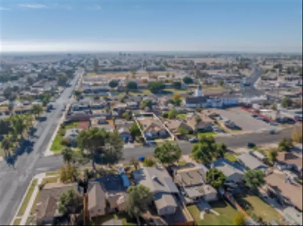 Brawley, CA 92227,164 J St