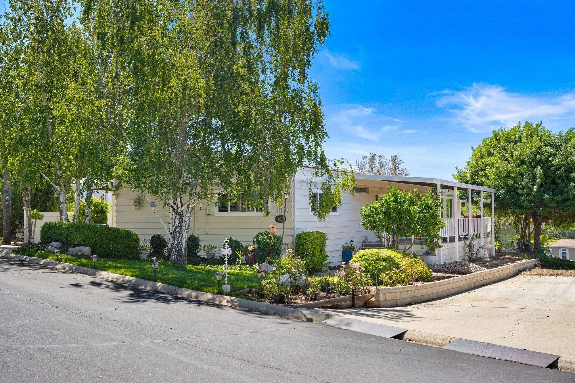 18218 Paradise Mountain Rd #SPC 105, Valley Center, CA 92082