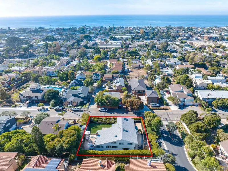 1063 Hygeia Avenue, Encinitas, CA 92024