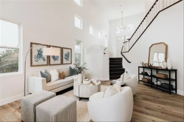 La Jolla, CA 92037,6075 Hillpointe Row