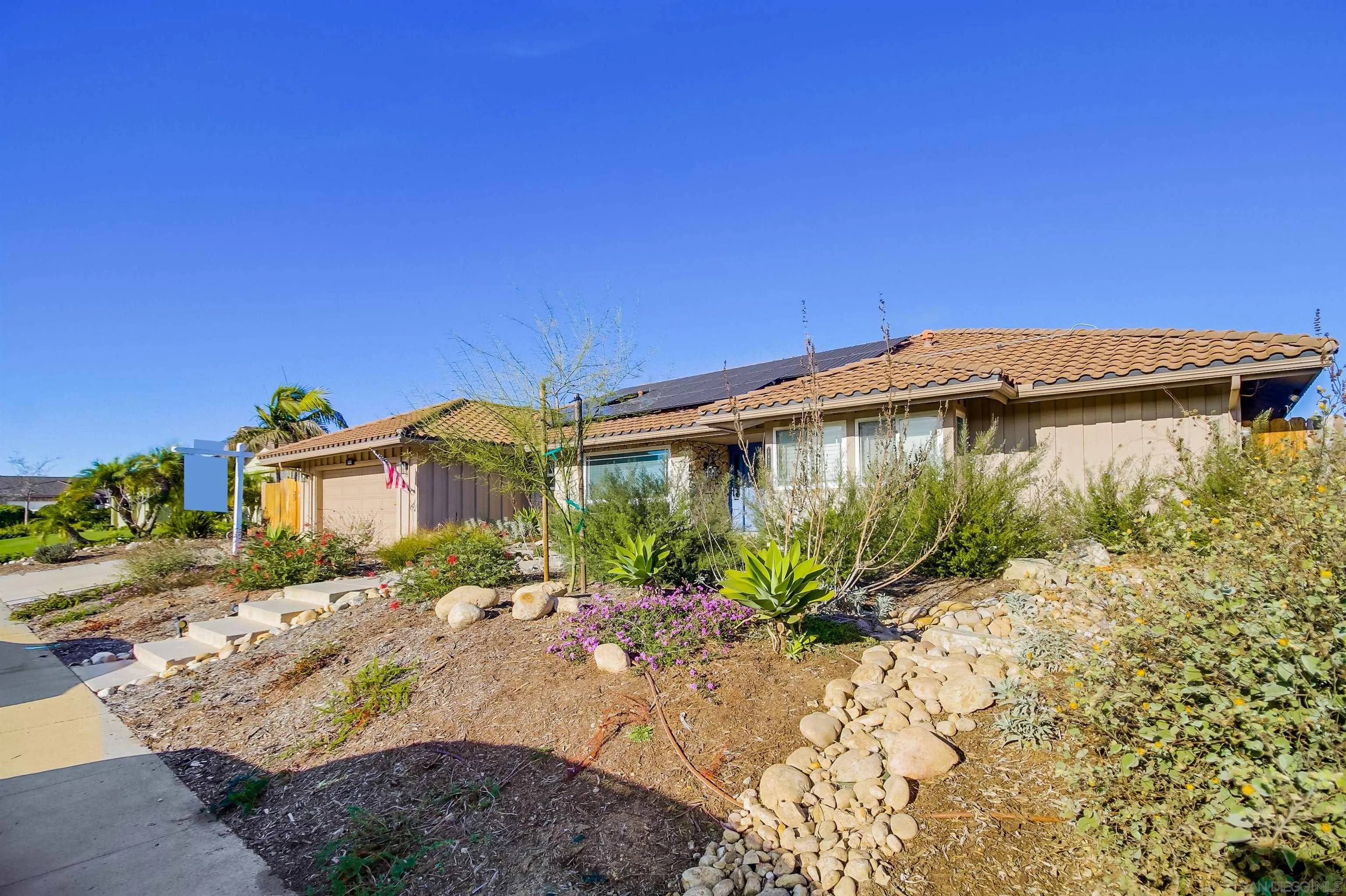 El Cajon, CA 92020,1477 Lakeridge Lane
