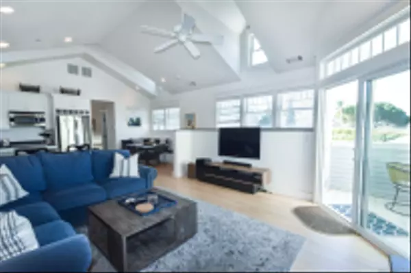 Coronado, CA 92118,843 C Avenue