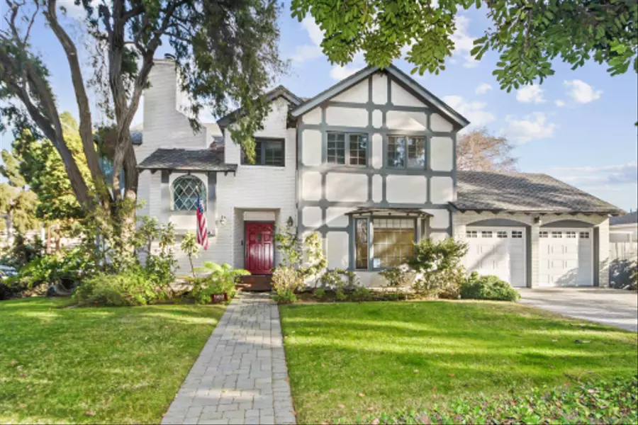 900 1st. Street, Coronado, CA 92118