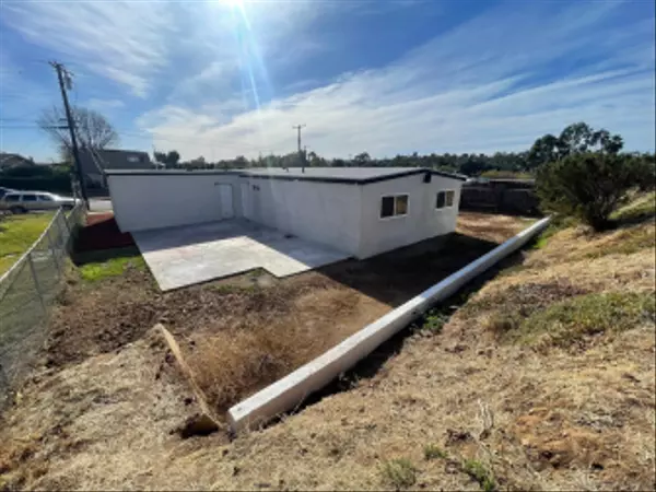 Spring Valley, CA 91977,8632 Eileen St