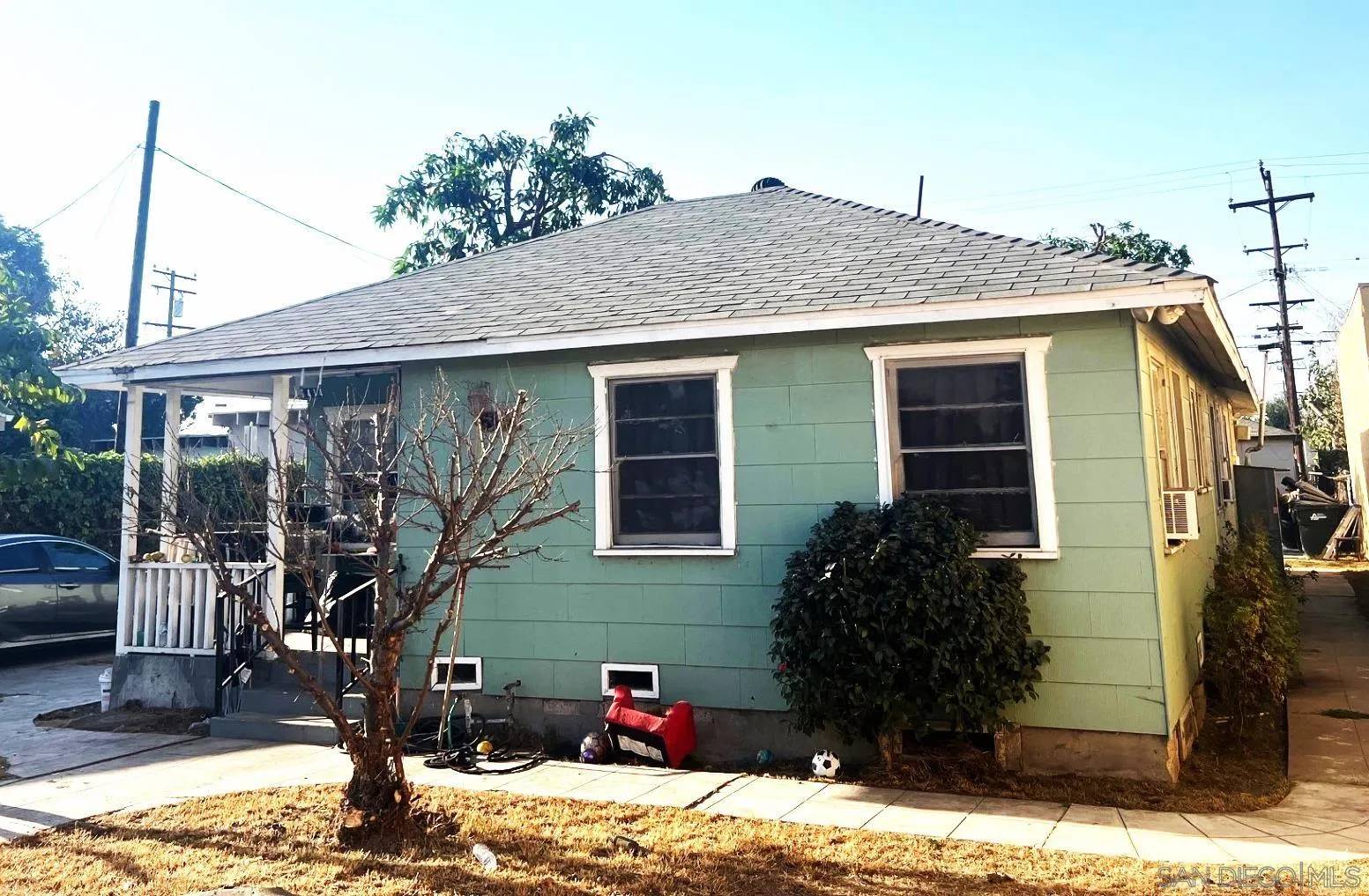 6414-6416 1/2 Florence Ave, Bell Gardens, CA 90201