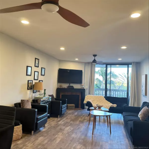 999 N Pacific #B112, Oceanside, CA 92054