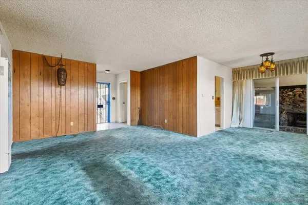 San Diego, CA 92114,5704 ELK