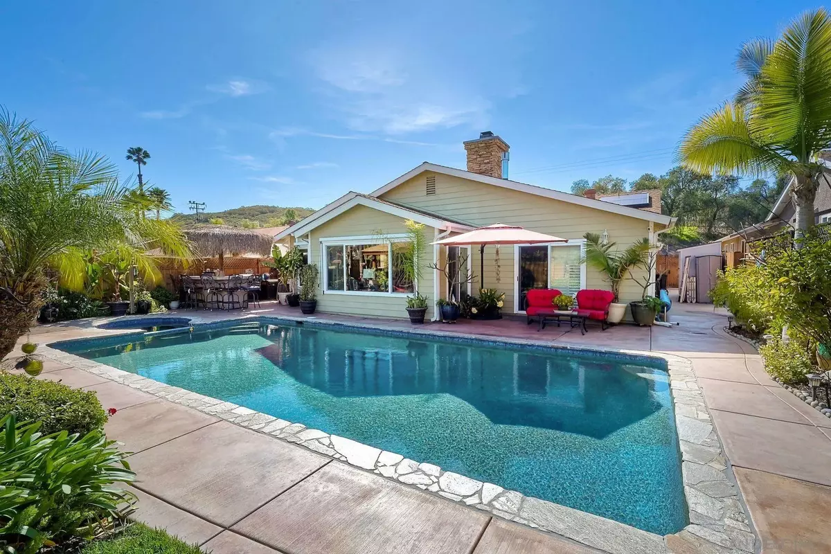 Poway, CA 92064,13821 Eisenhower Ave