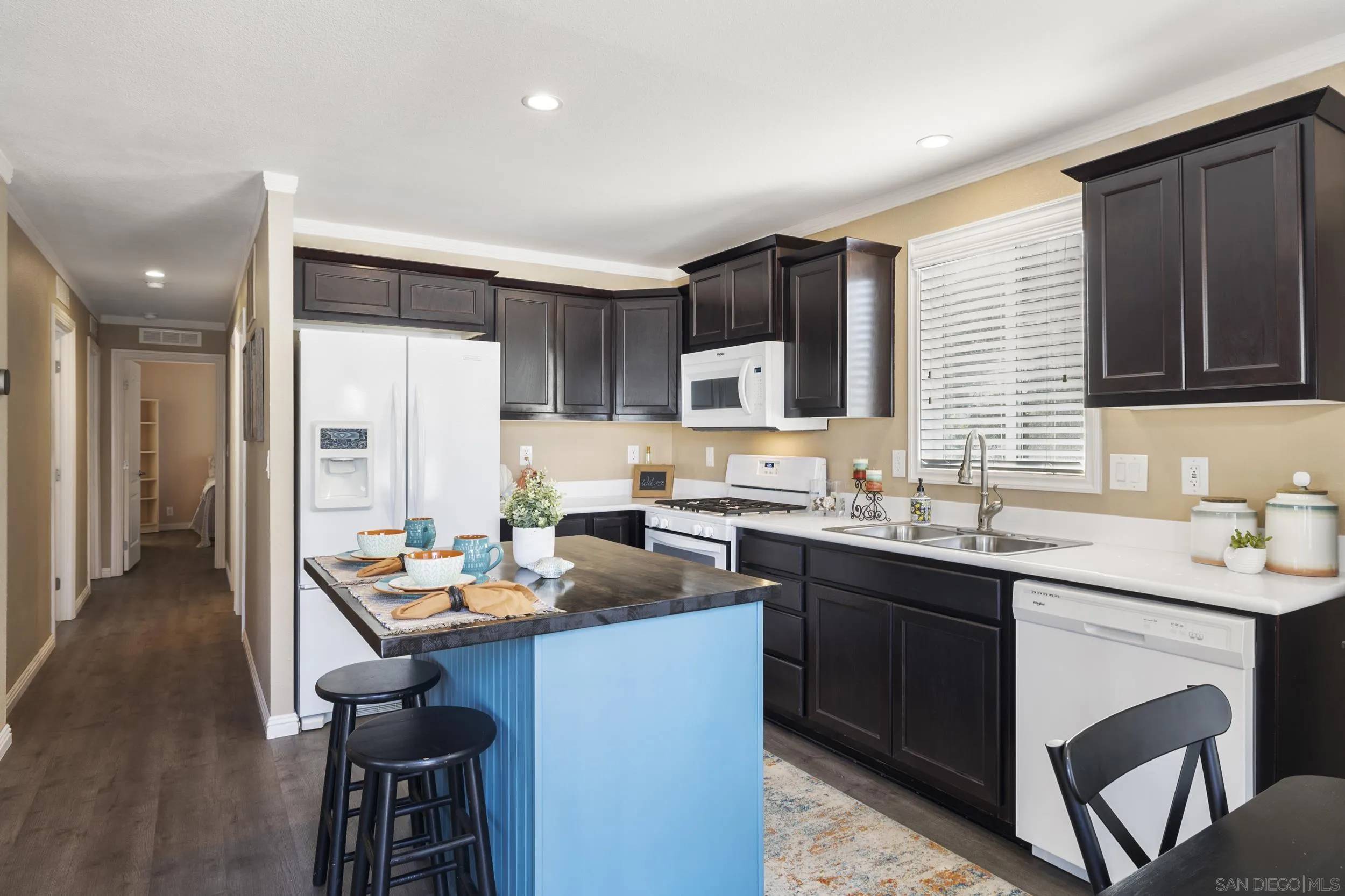 Oceanside, CA 92054,3030 Oceanside Blvd #37