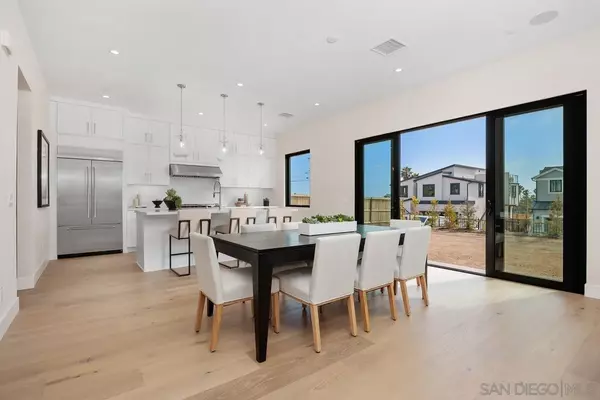 Oceanside, CA 92054,1645 Hunsaker St