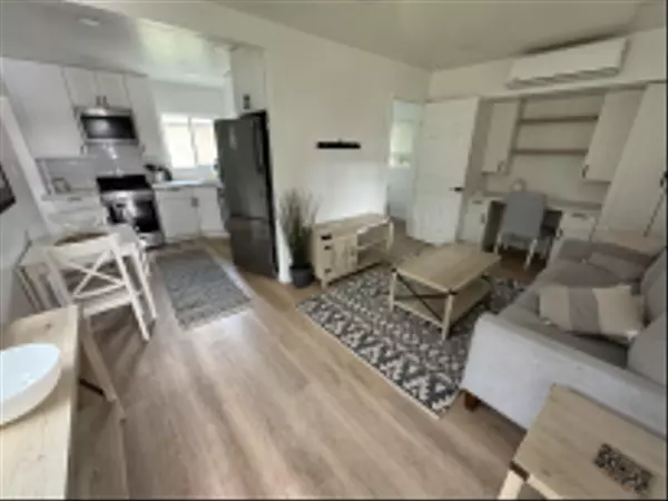 Vista, CA 92083,734-738 Grapevine Road