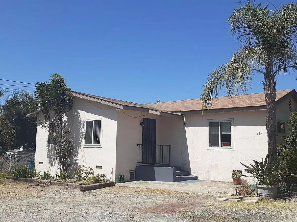 Vista, CA 92083,734-738 Grapevine Road