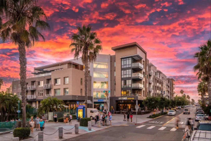355 N Cleveland Street #209, Oceanside, CA 92054