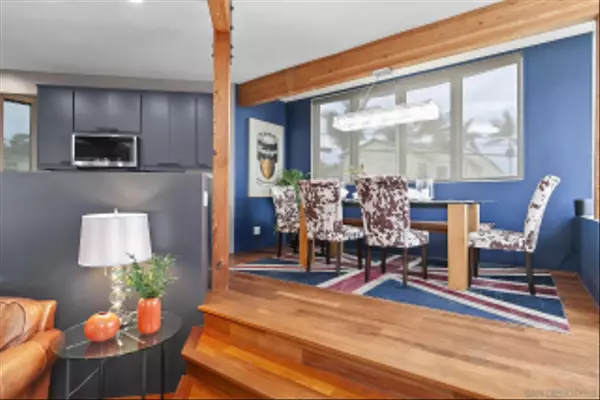 San Diego, CA 92107,4687 Del Monte Ave