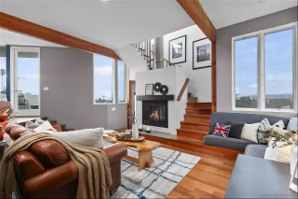 San Diego, CA 92107,4687 Del Monte Ave