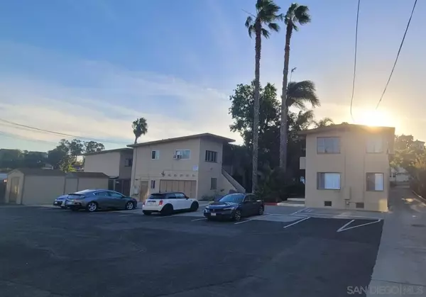 La Mesa, CA 91942,7932-40 La Mesa Blvd.