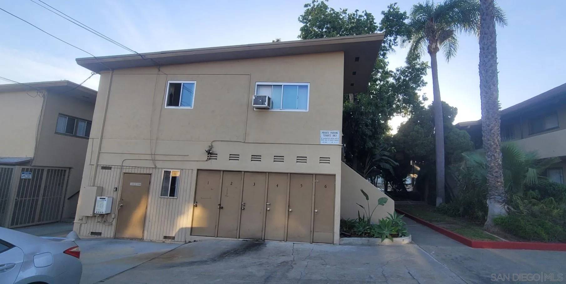 La Mesa, CA 91942,7932-40 La Mesa Blvd.