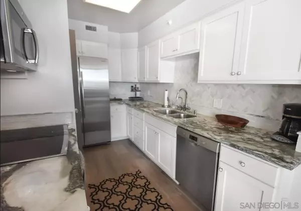 Coronado, CA 92118,1780 Avenida Del Mundo #905