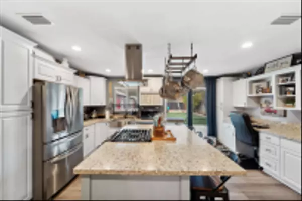 Banning, CA 92220,468 N 20th Street