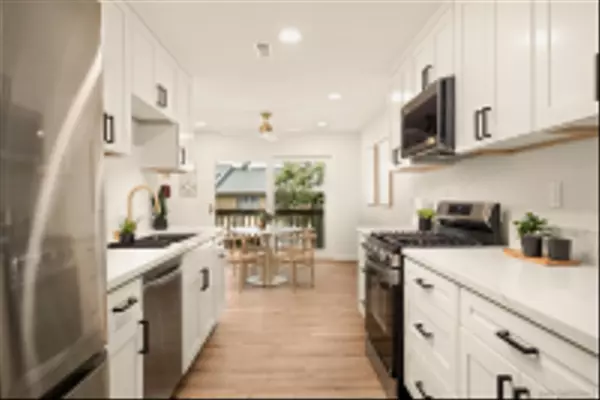 Oceanside, CA 92057,4220 Vista Del Rio Way #3