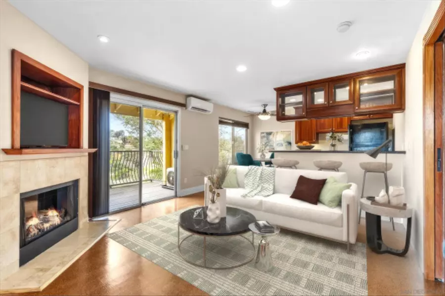 8440 Via Mallorca #220, La Jolla, CA 92037