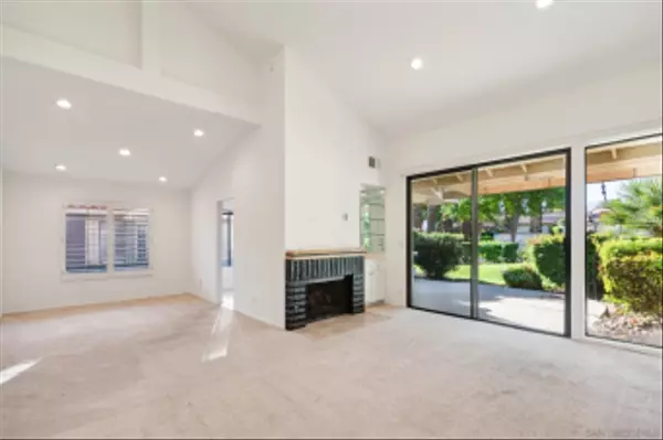 Palm Desert, CA 92260,157 Gran Via