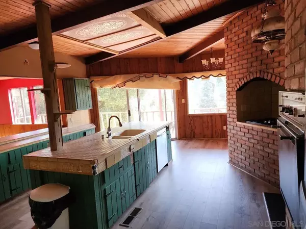 Pine Valley, CA 91962,8035 FOOTHILL BLVD