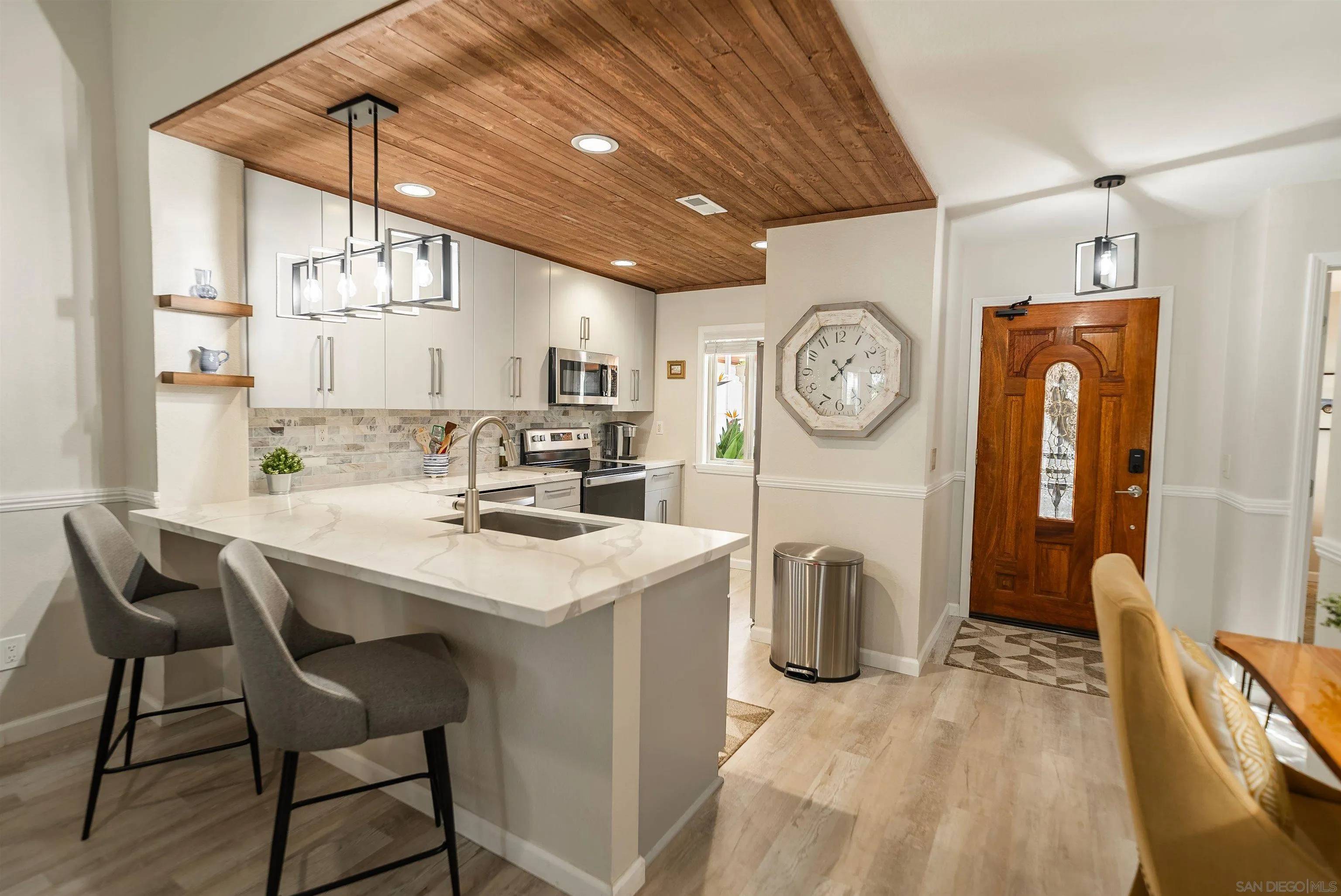 12242 Paseo Lucido #D, San Diego, CA 92128