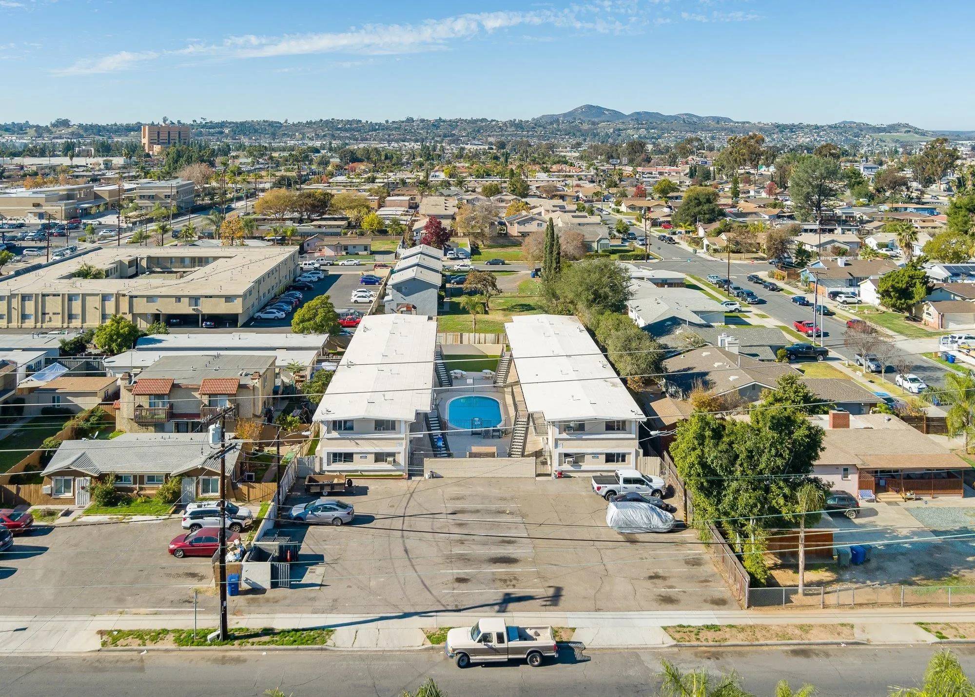 El Cajon, CA 92021,532 N 1st St