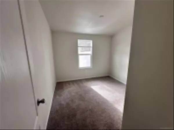 Crestline, CA 92325,22899 Byron Road #29