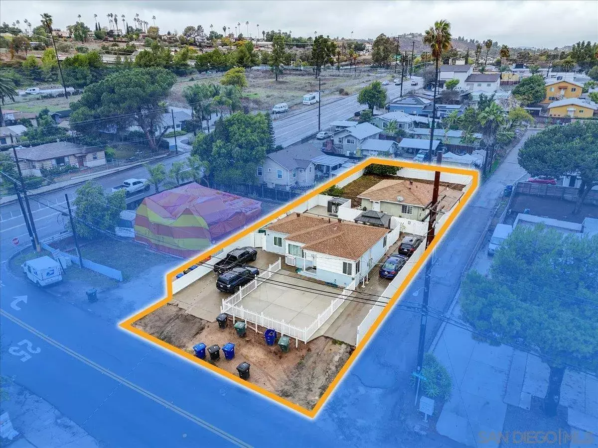 Spring Valley, CA 91977,8618-20 Valencia St