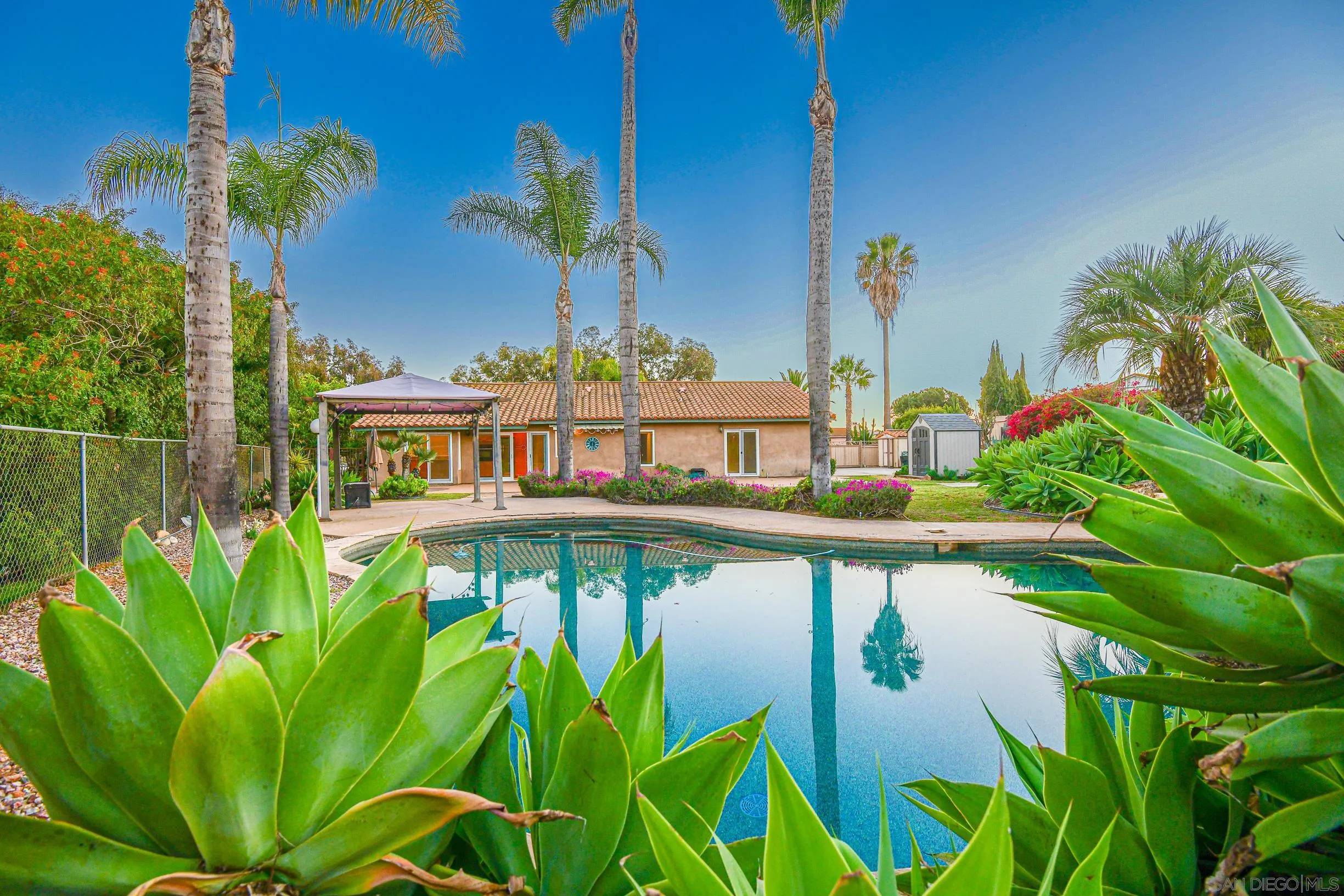 3025 Sandover Ct, Bonita, CA 91902