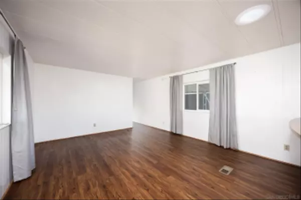 Vista, CA 92084,1600 E Vista Way #SPC 51