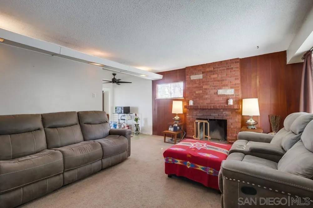 San Diego, CA 92139,6285 Rancho Hills Dr
